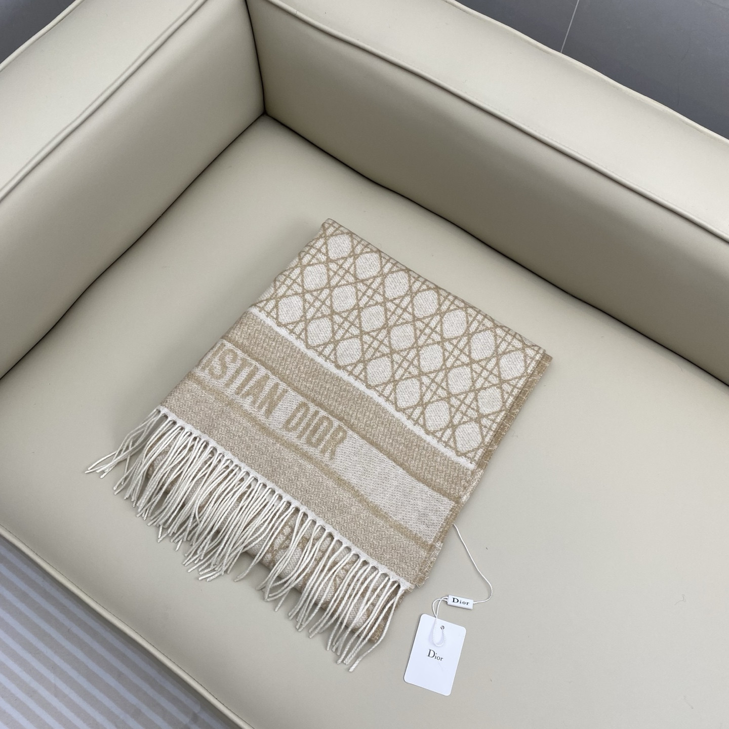 D10r cannage scarf 220x45cm 67% cashmere 43% virgin wool