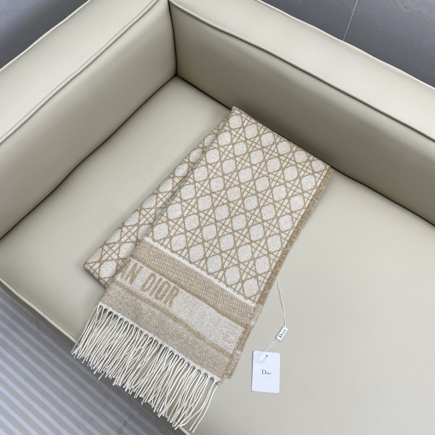 D10r cannage scarf 220x45cm 67% cashmere 43% virgin wool