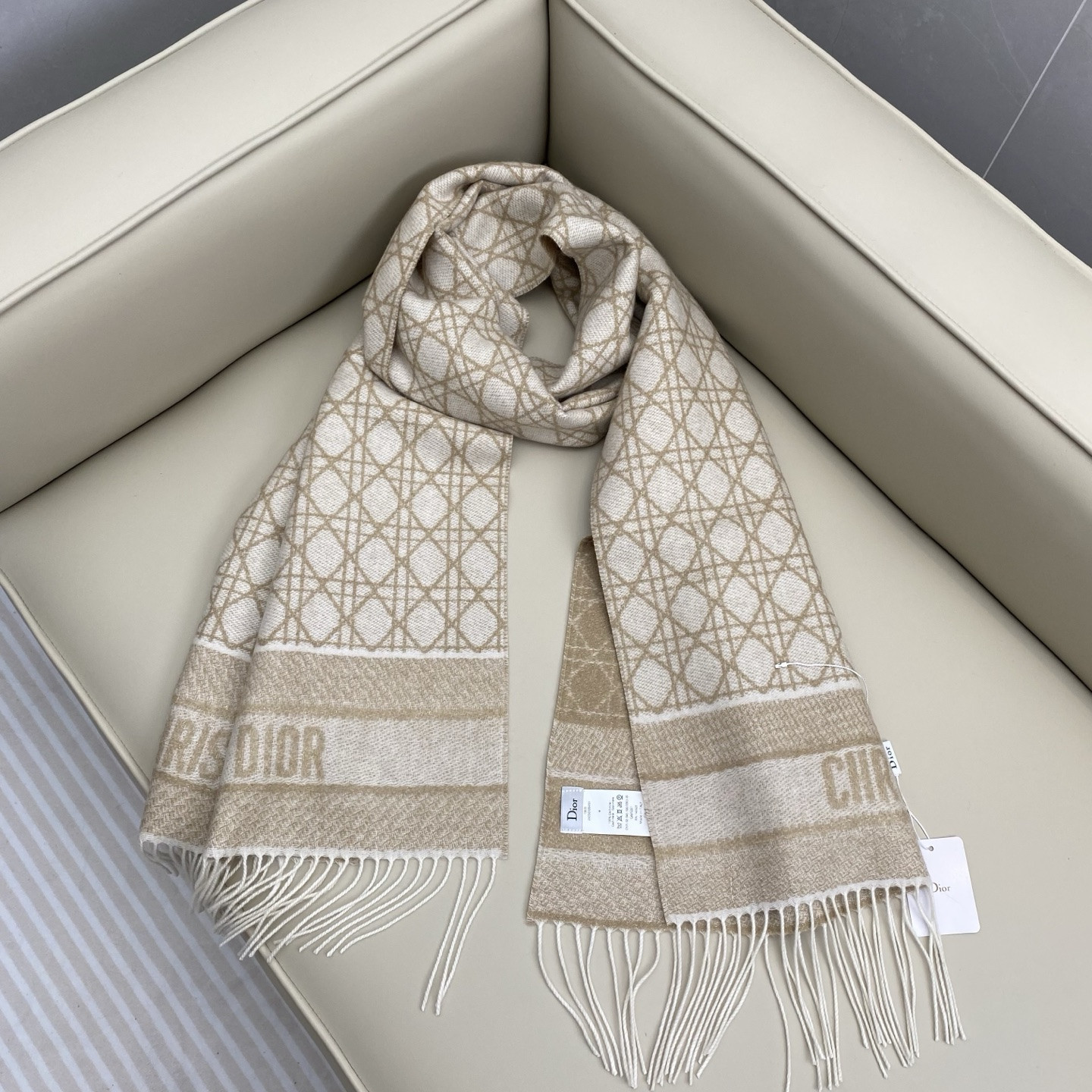 D10r cannage scarf 220x45cm 67% cashmere 43% virgin wool