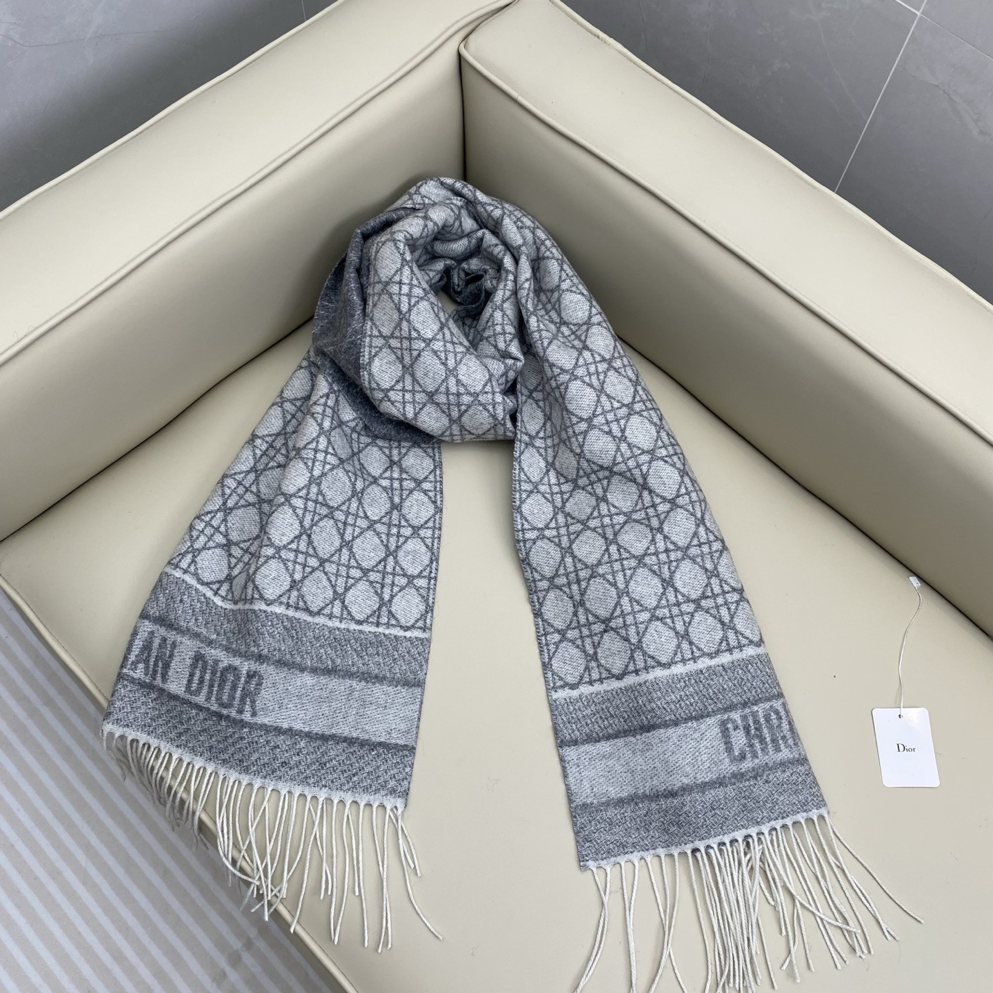 D10r cannage scarf 220x45cm 67% cashmere 43% virgin wool