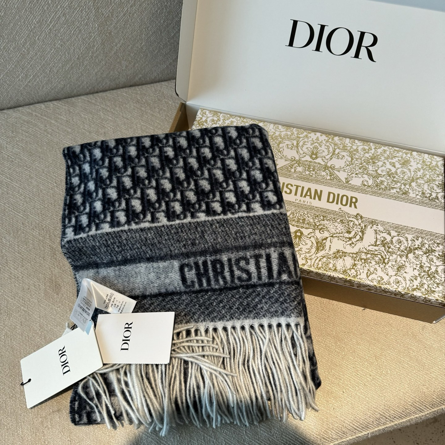 D10r printed scarf 45x200cm