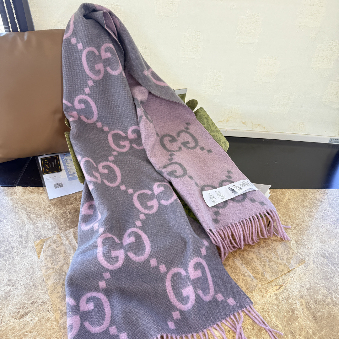 Gvc*1 scarf 45x200cm 100% cashmere