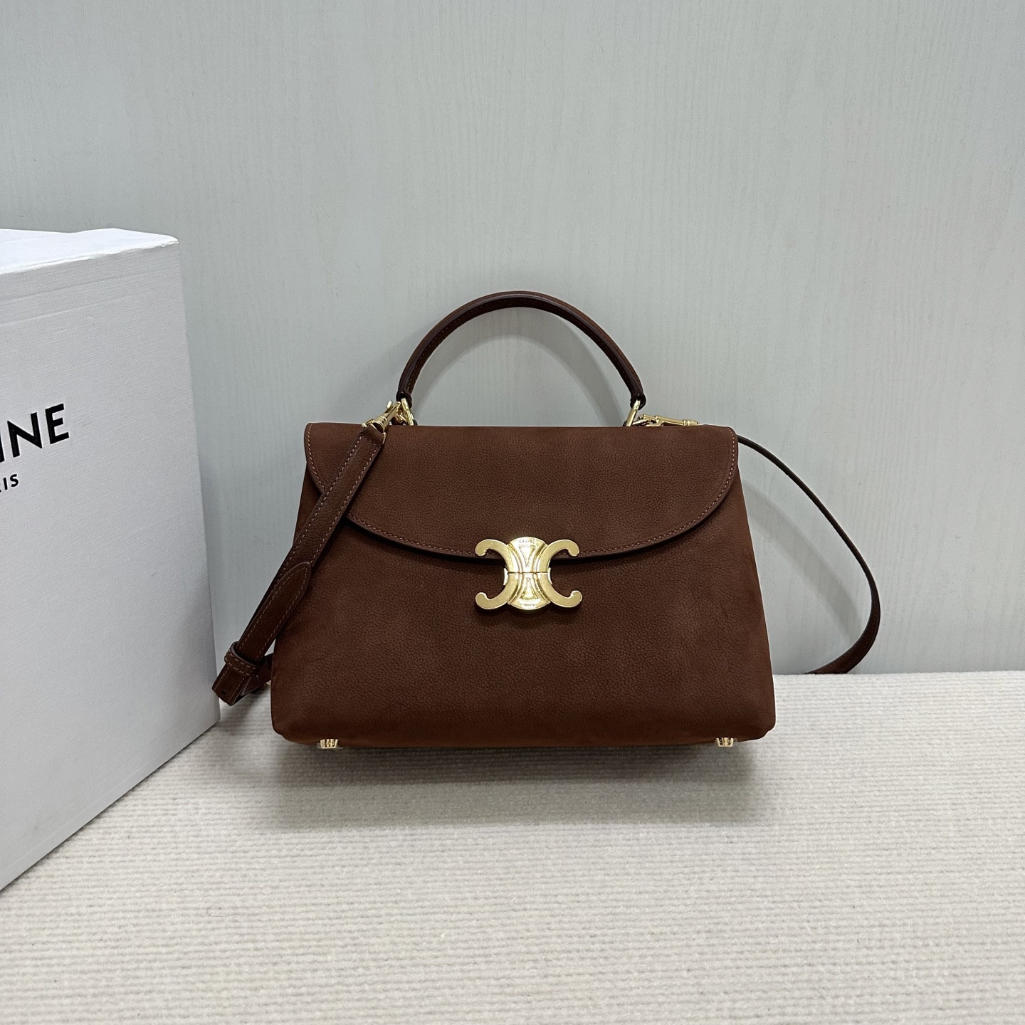 Ce1i*e MEDIUM NINO BAG IN NUBUCK CALFSKIN 25x17.5x10cm