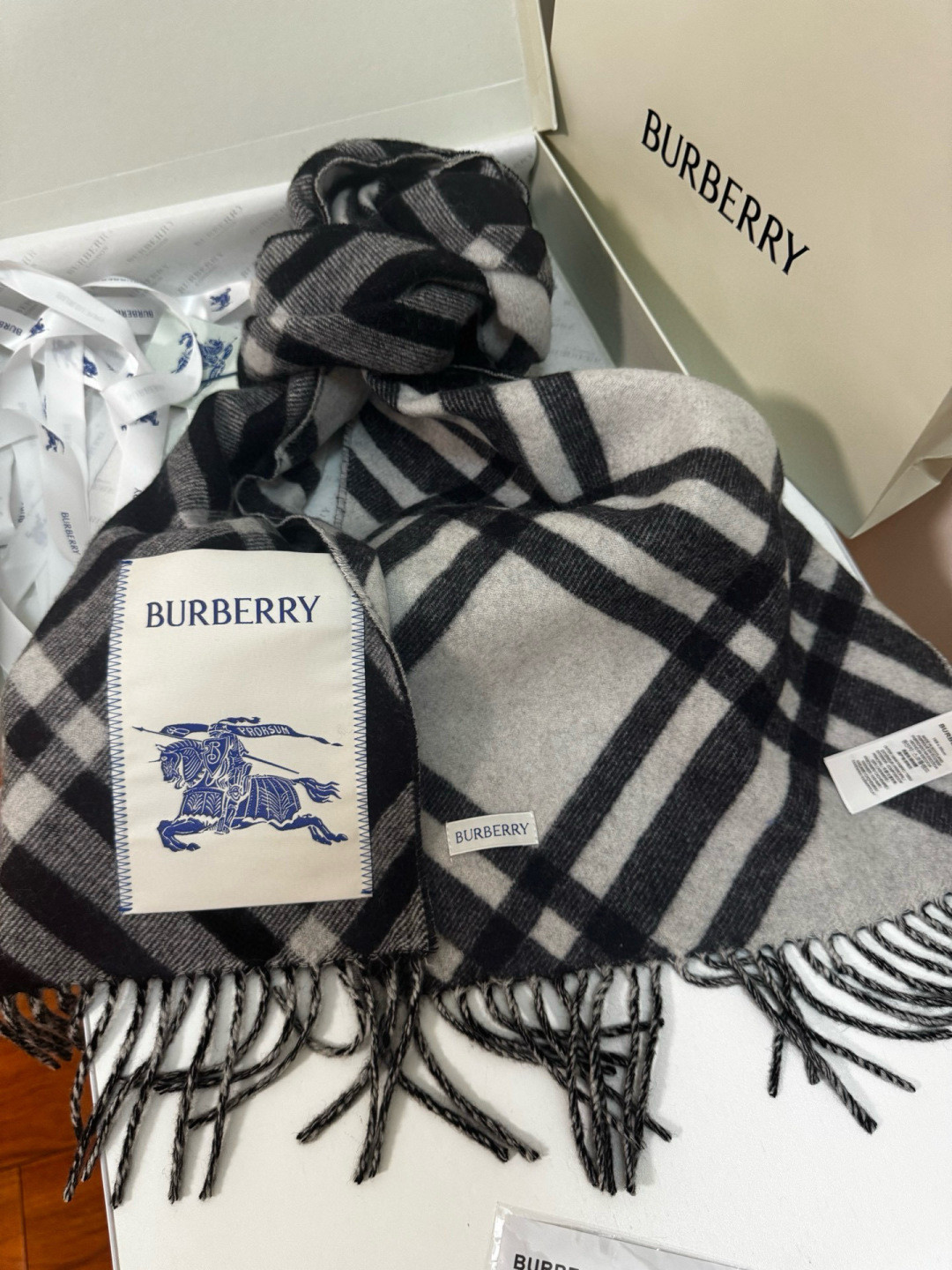 Bv*b*rry scarf 30x180cm 100% cashmere
