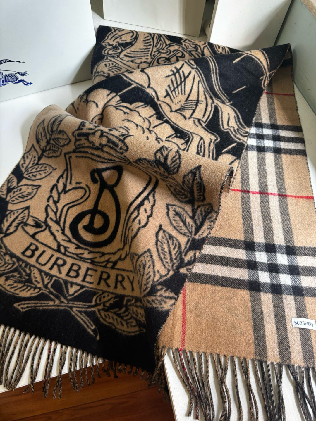 Bv*b*rry Wide Reversible Stormy Knight scarf 50x210cm