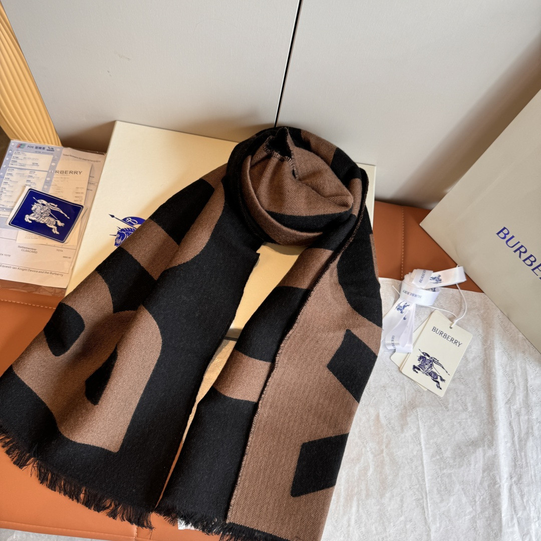 Bv*b*rry scarf 36x180cm