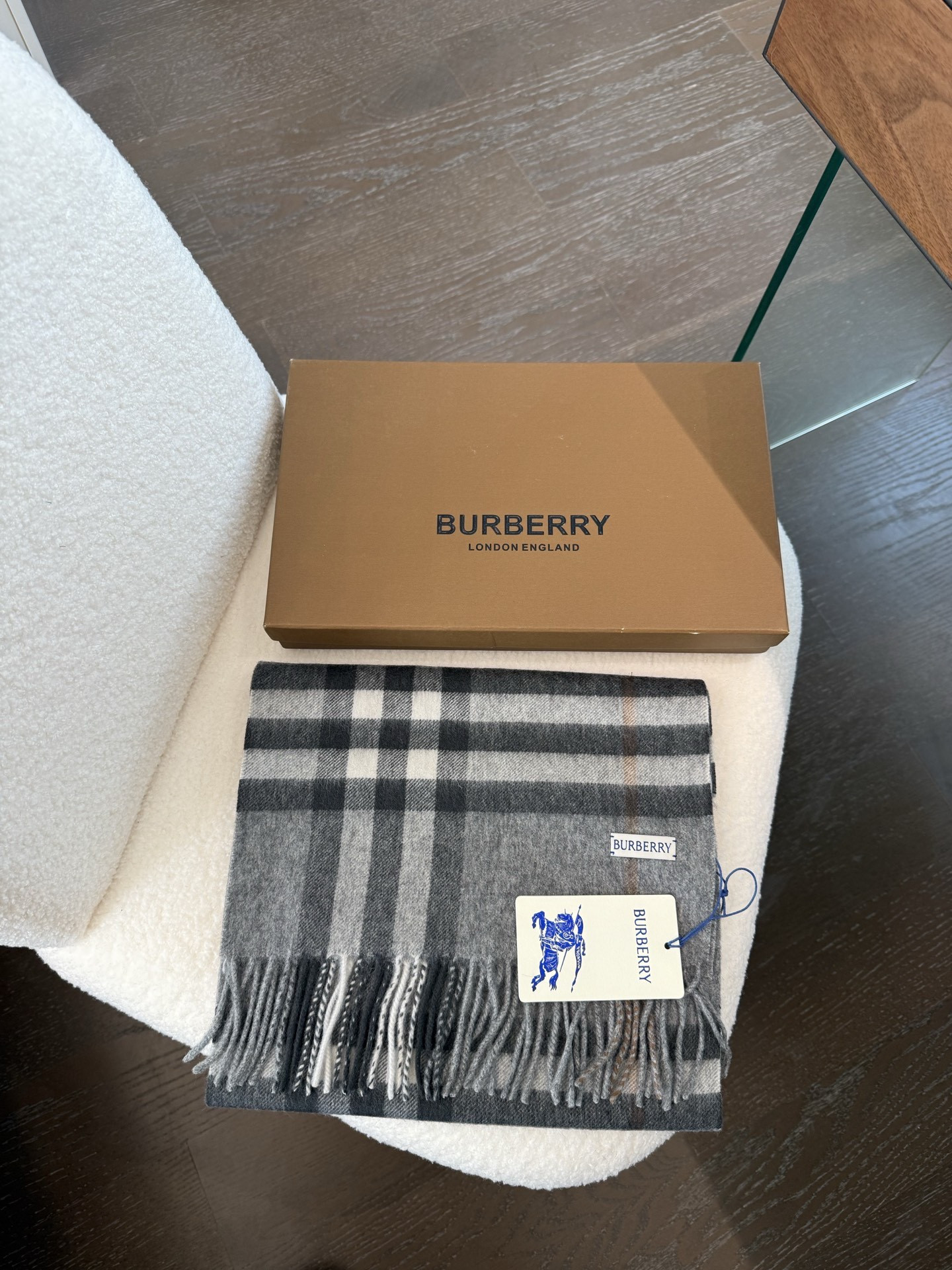 Bv*b*rry scarf 30x180cm