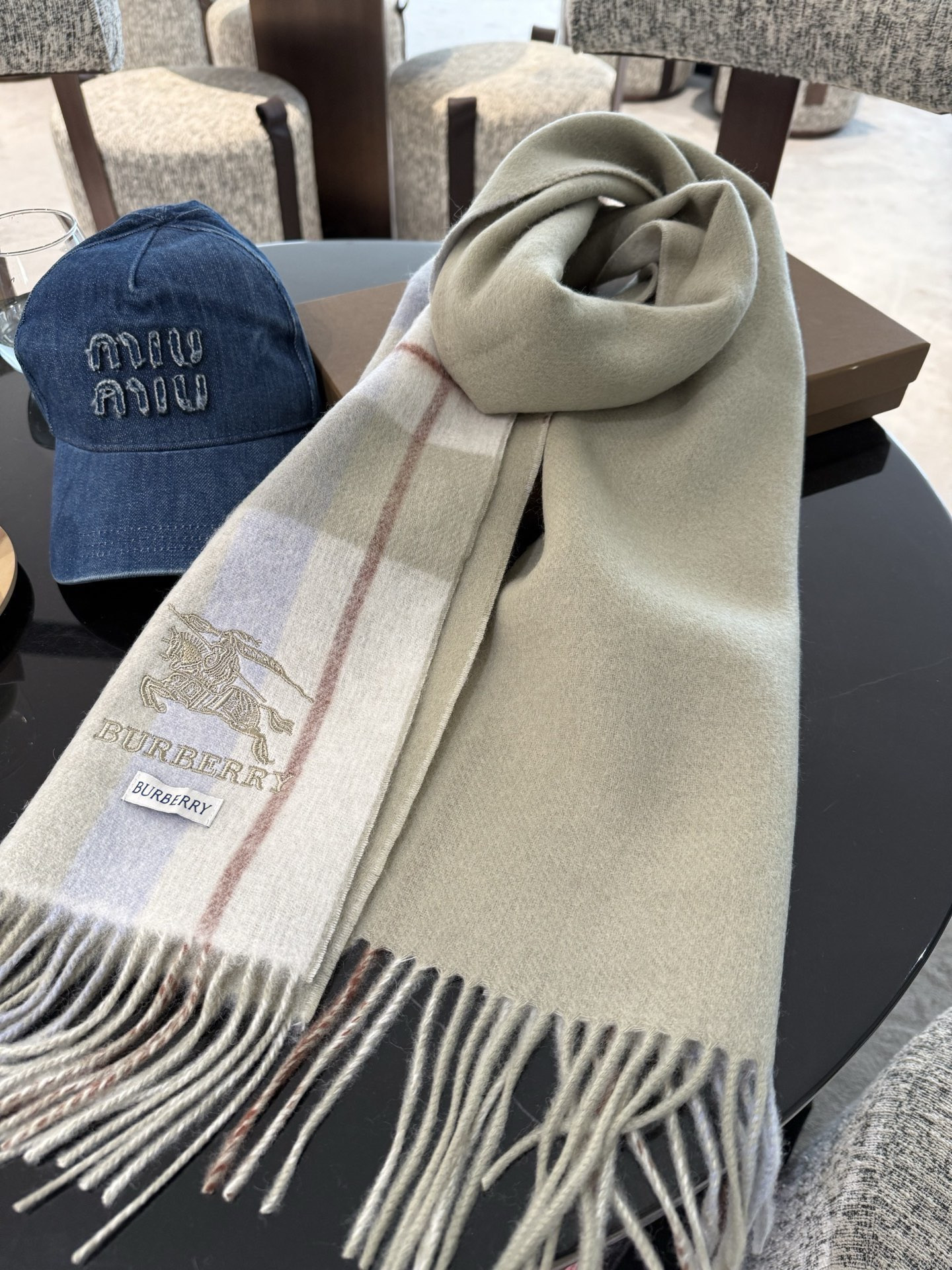 Bv*b*rry scarf 30x180cm
