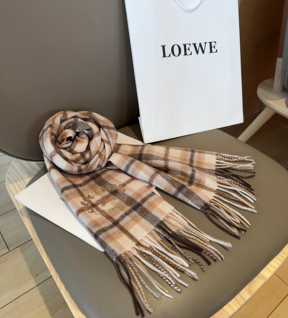Bv*b*rry scarf 30x180cm