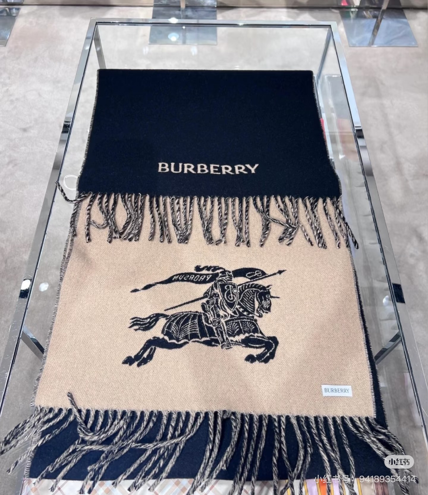 Bv*b*rry reversible ekd cashmere scarf 32x180cm 100% wool