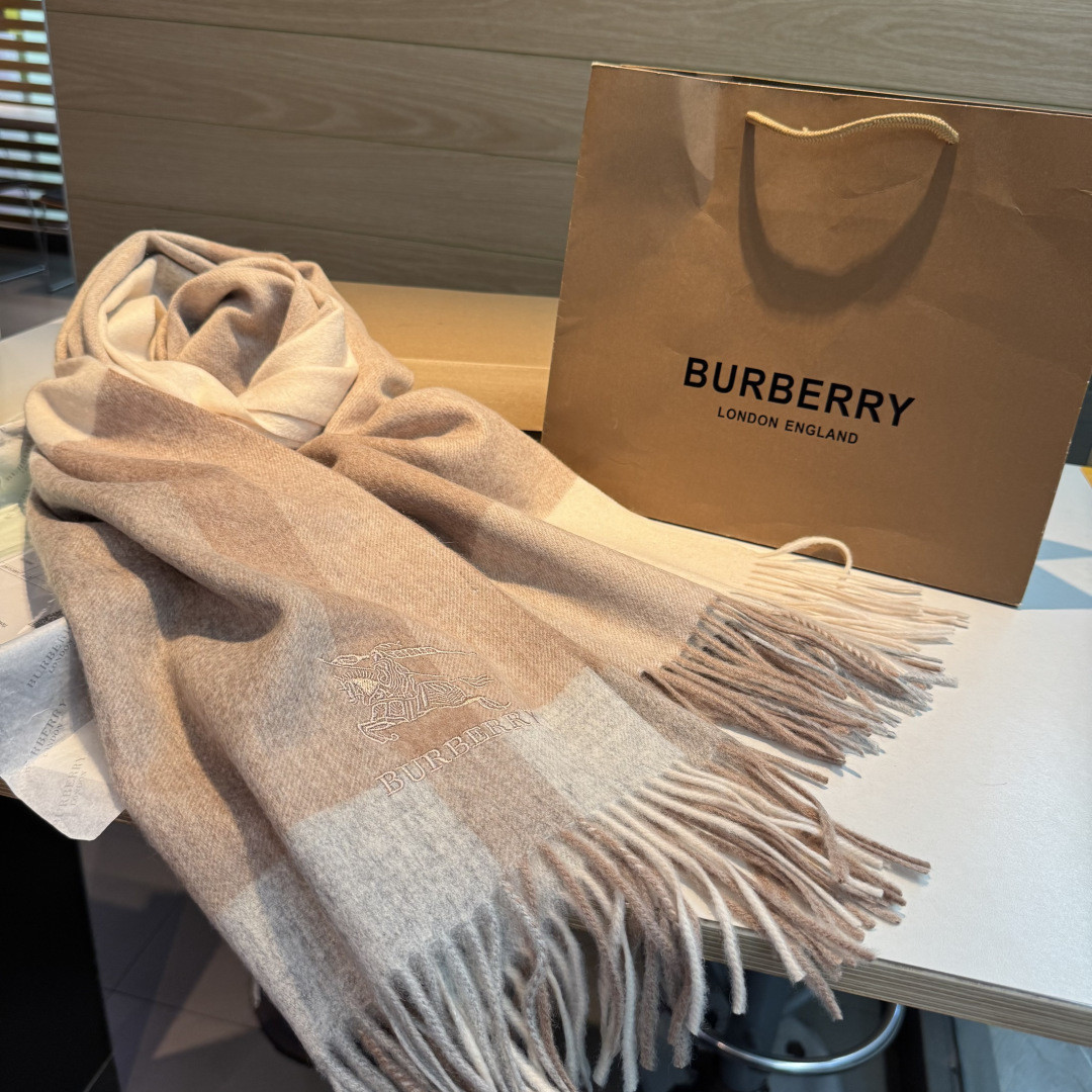 Bv*b*rry scarf 60x180cm 100% lambswool