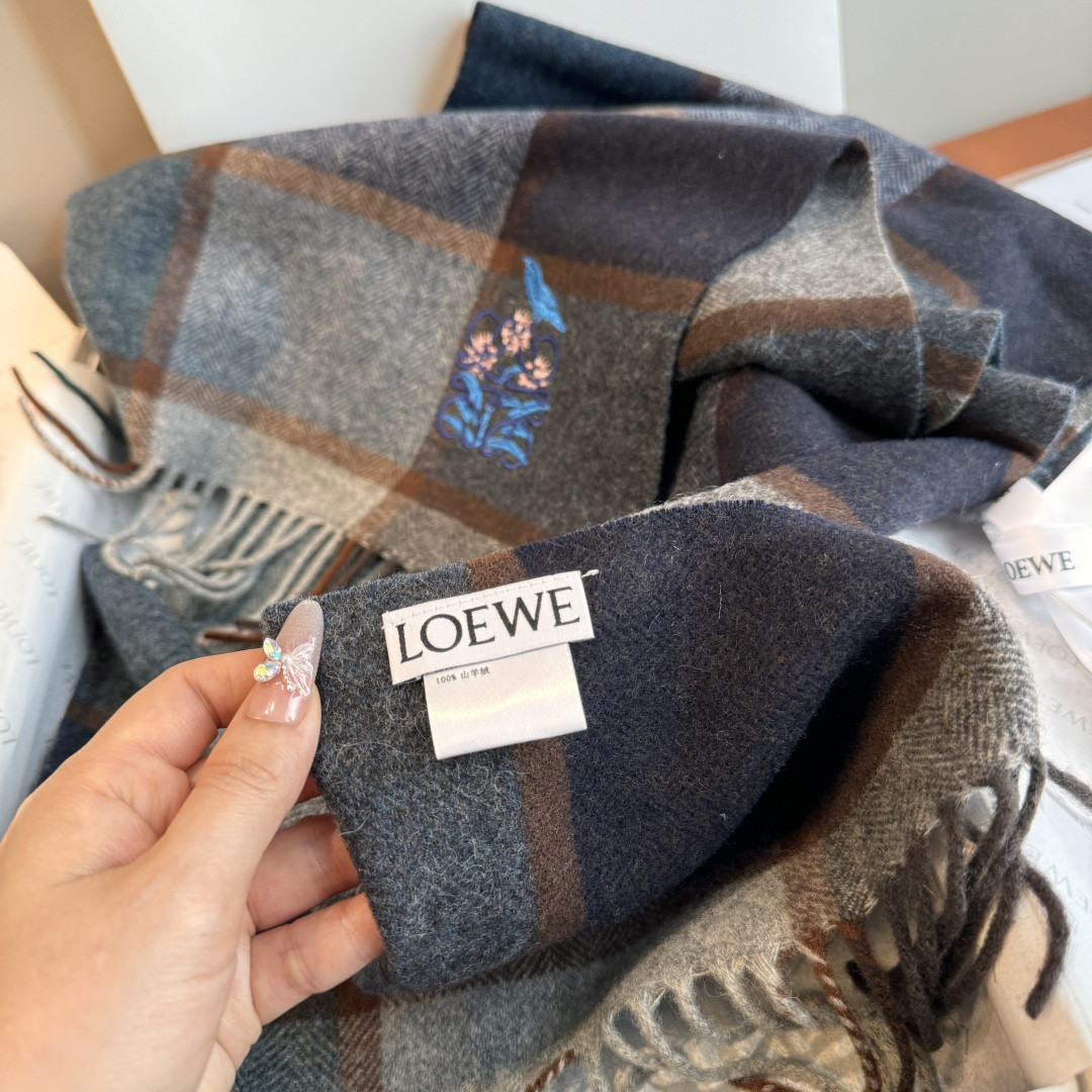 L0ew* scarf 30x180cm