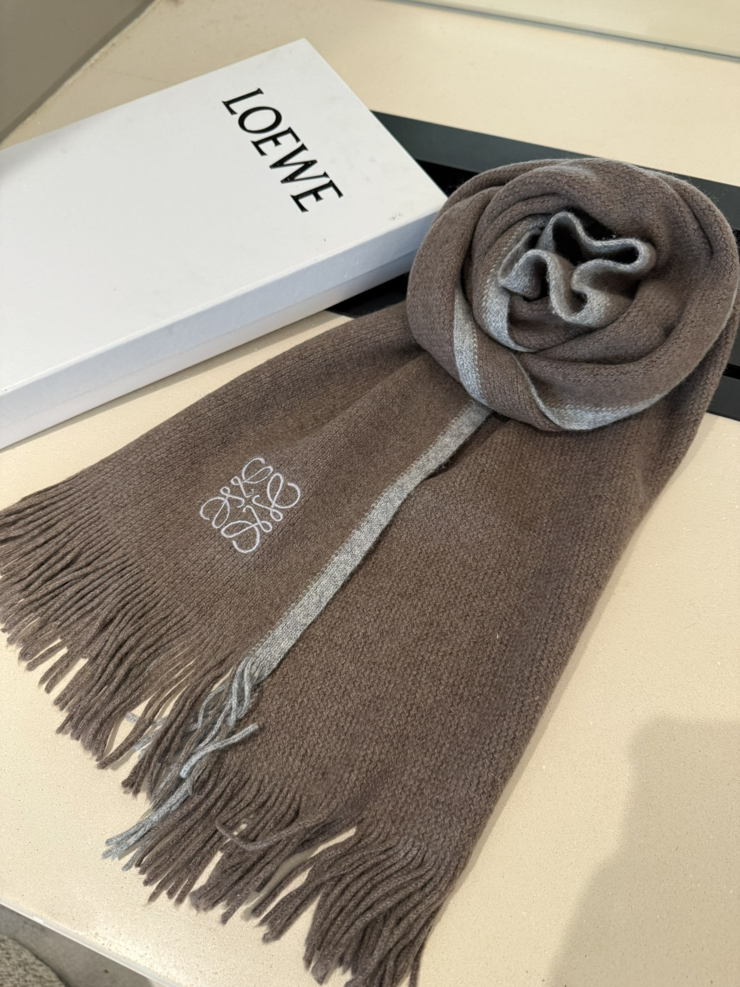 L0ew* scarf 30x180cm
