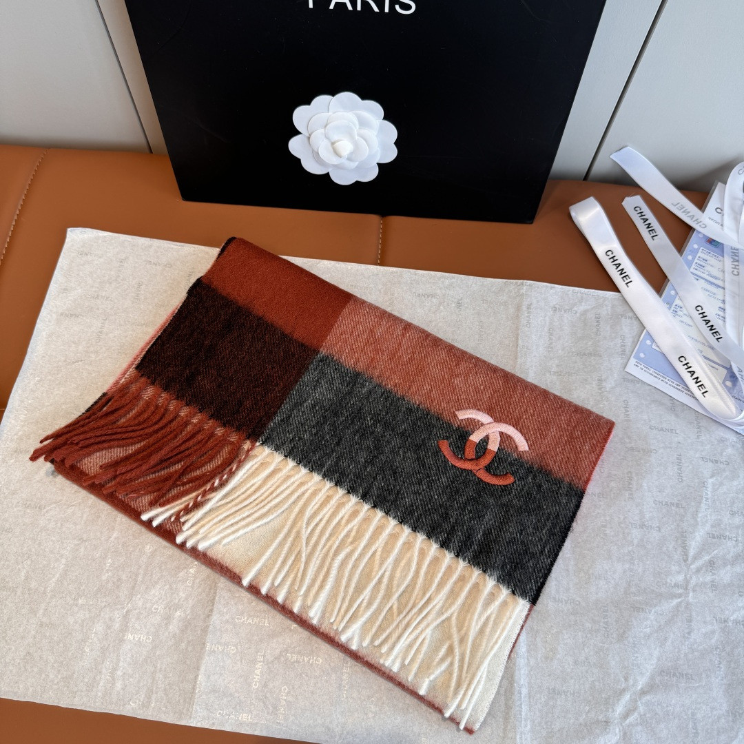 Ch**el scarf 30x200cm 100% lamb