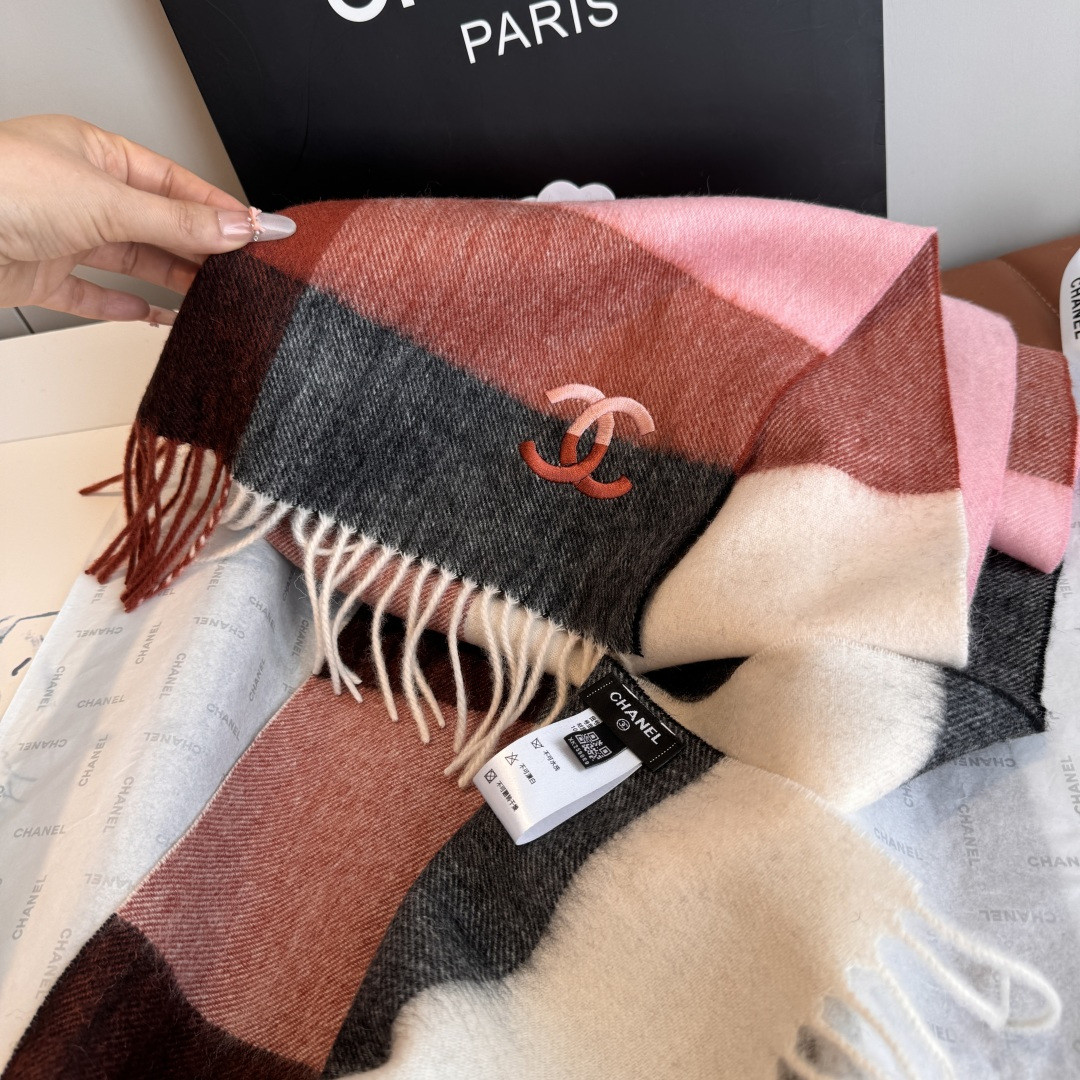 Ch**el scarf 30x200cm 100% lamb