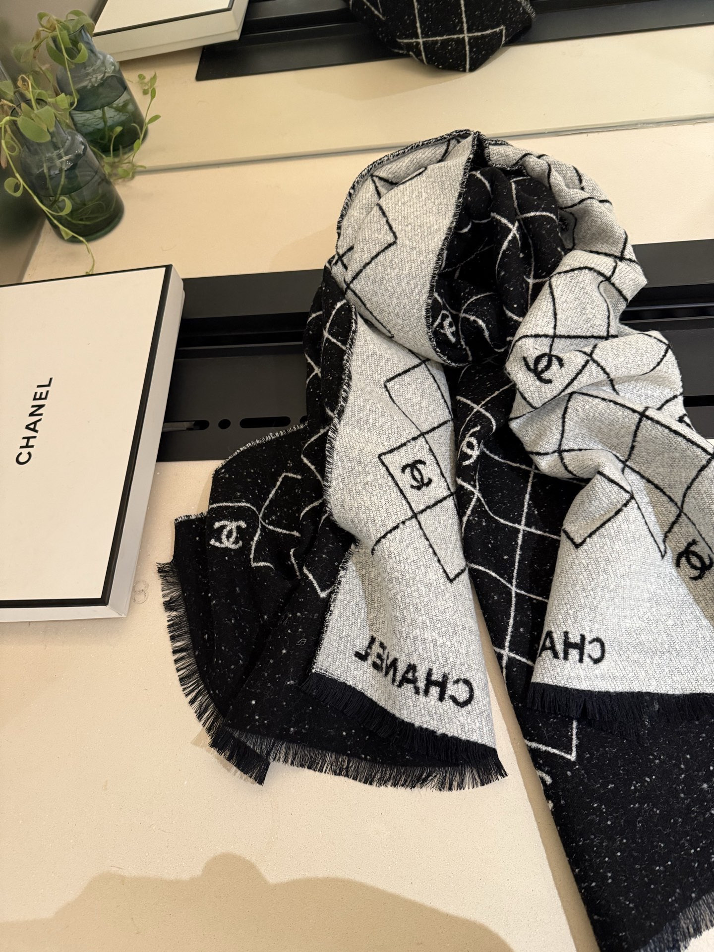 Ch**el scarf 70x195cm