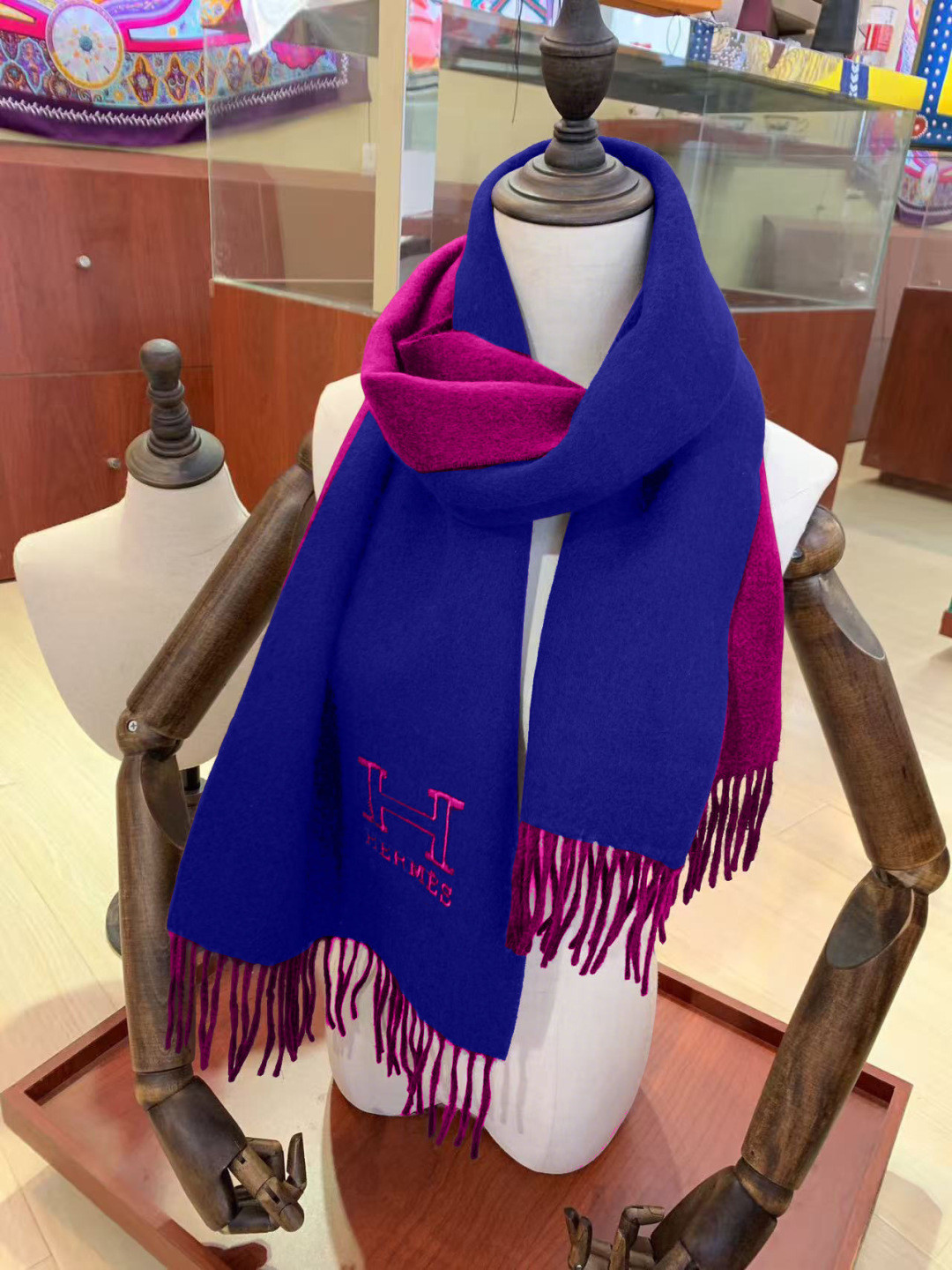 H**me5 scarf 30x200cm