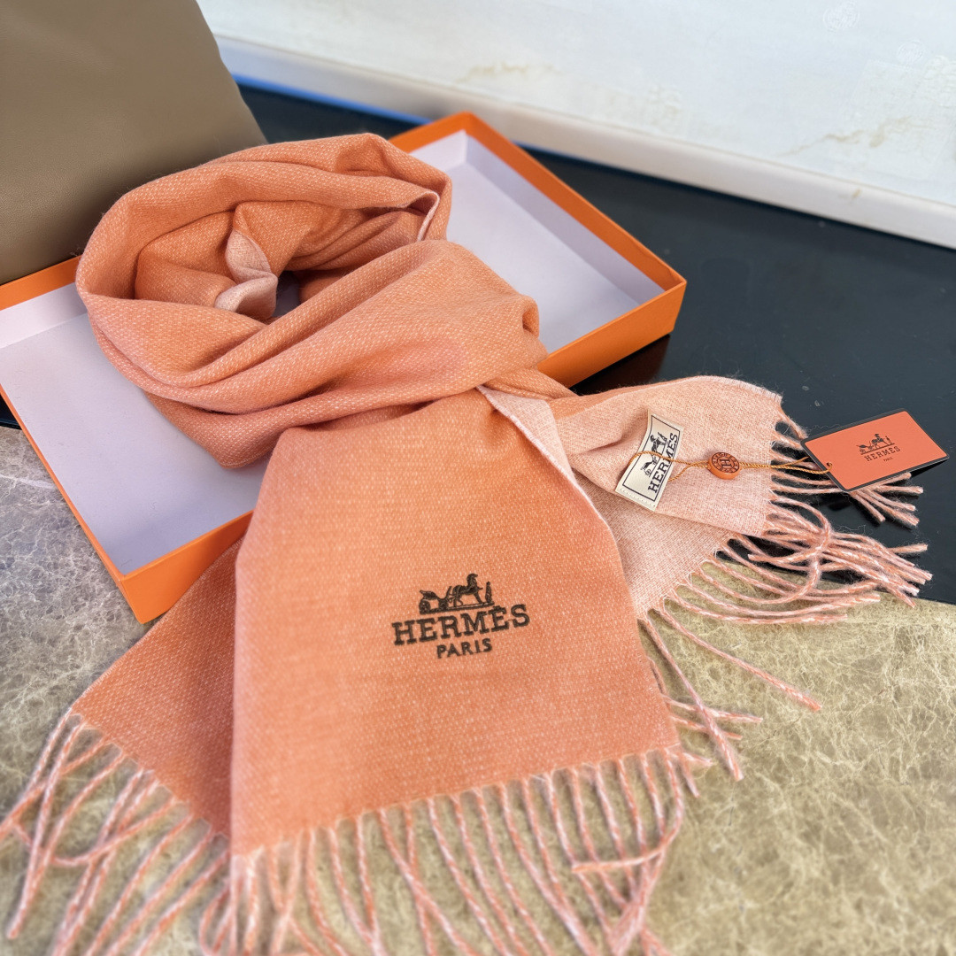 H**me5 scarf 32x180cm
