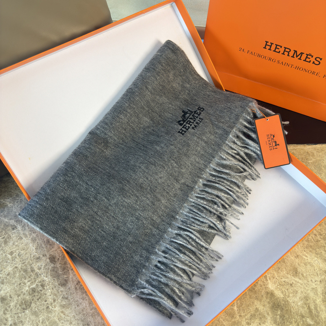 H**me5 scarf 32x180cm