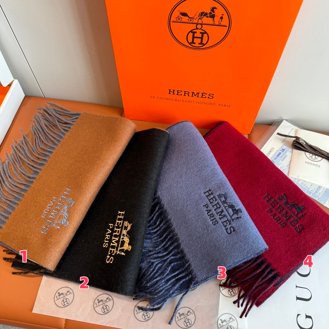 H**me5 scarf 30x180cm