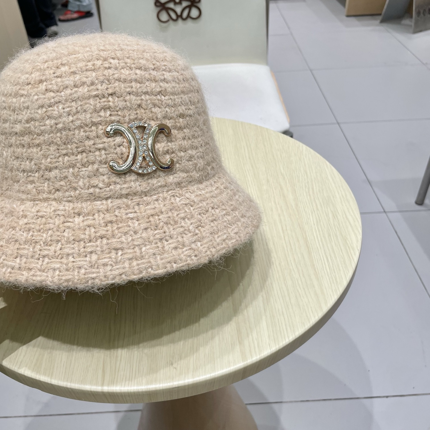 Ce1i*e knit bucket hat