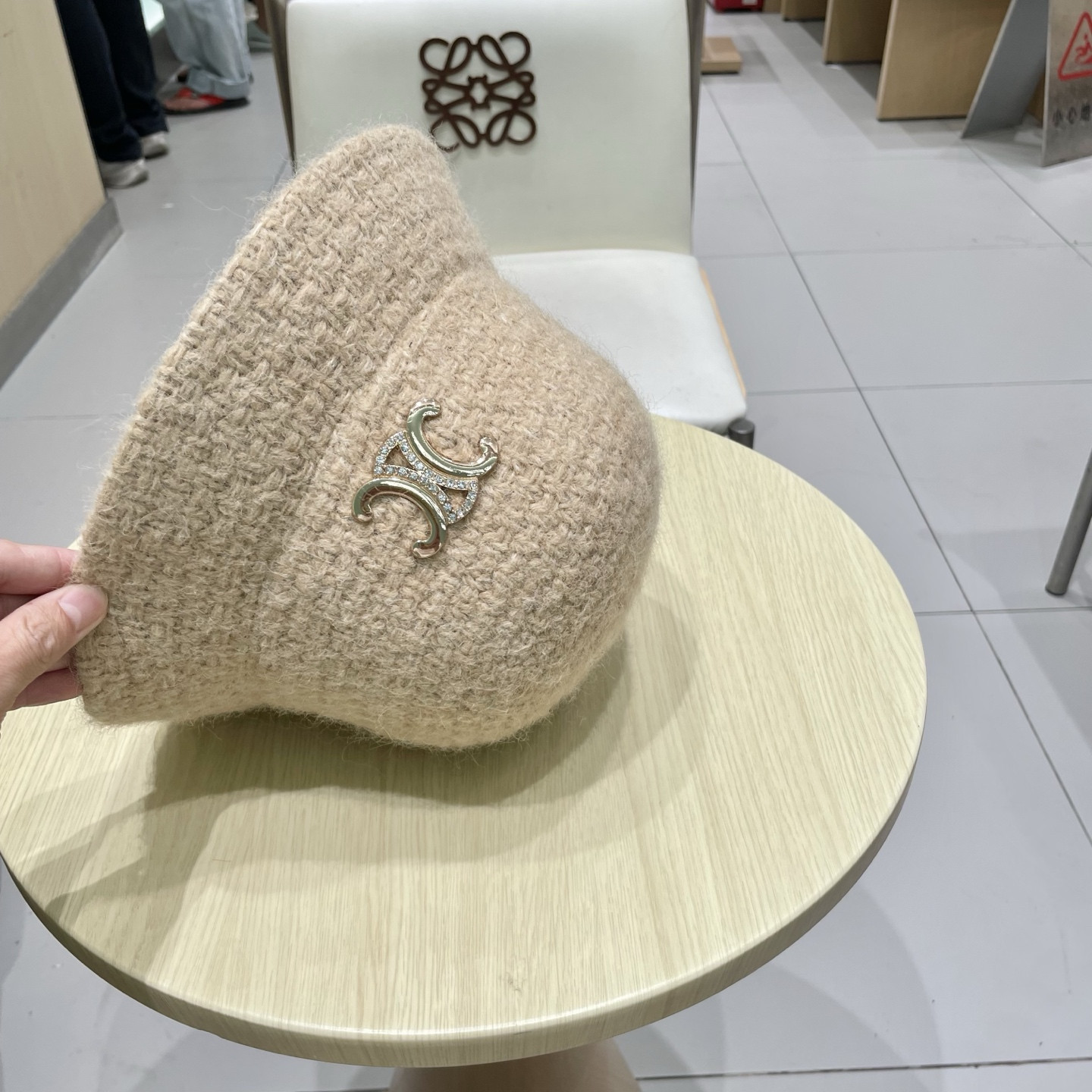 Ce1i*e knit bucket hat