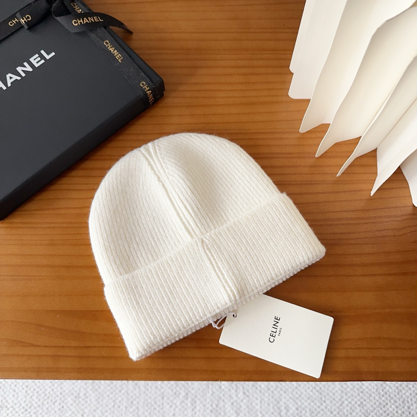 Ce1i*e beanie