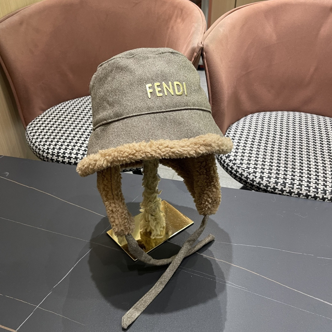 F**di bucket hat