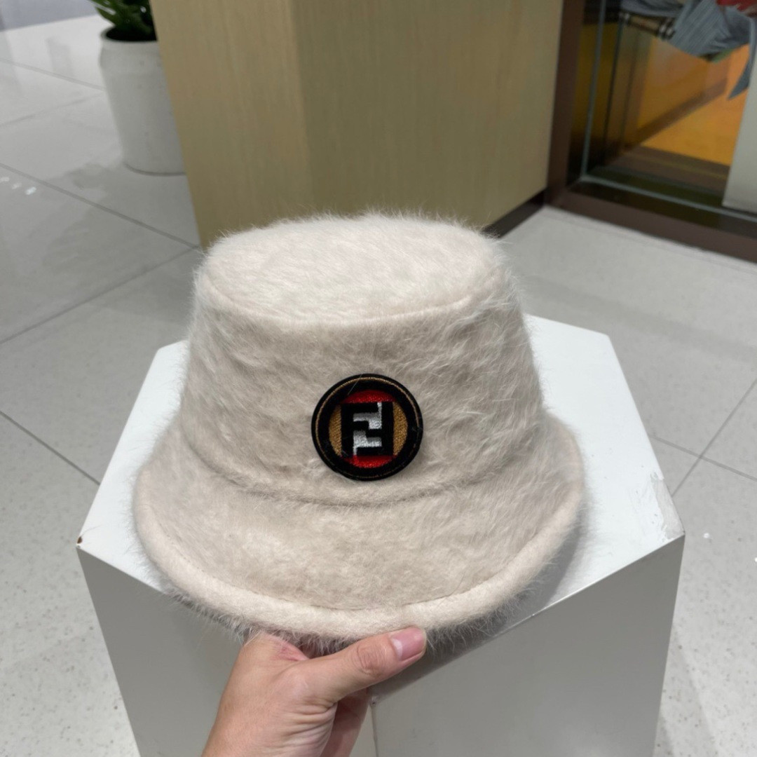 F**di bucket hat