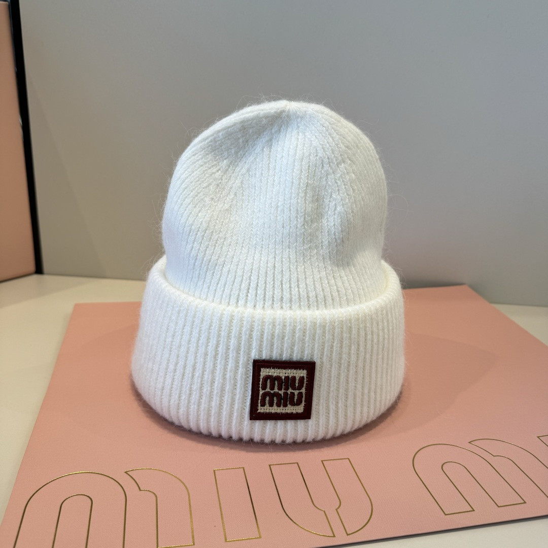 M1v M1v beanie