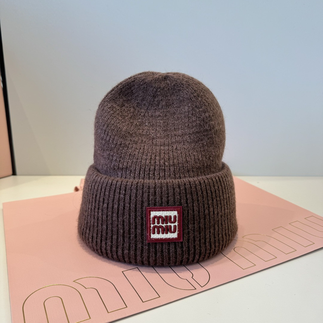 M1v M1v beanie