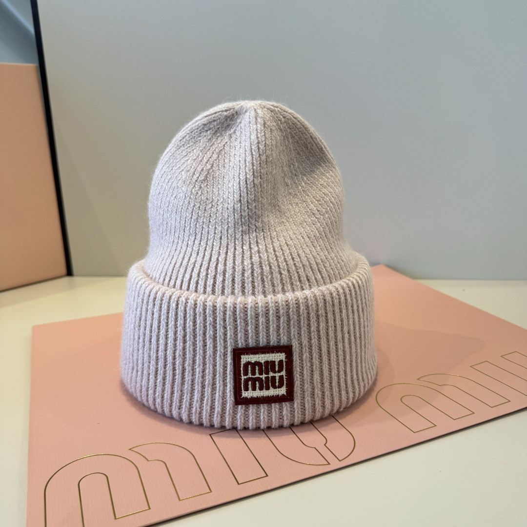 M1v M1v beanie