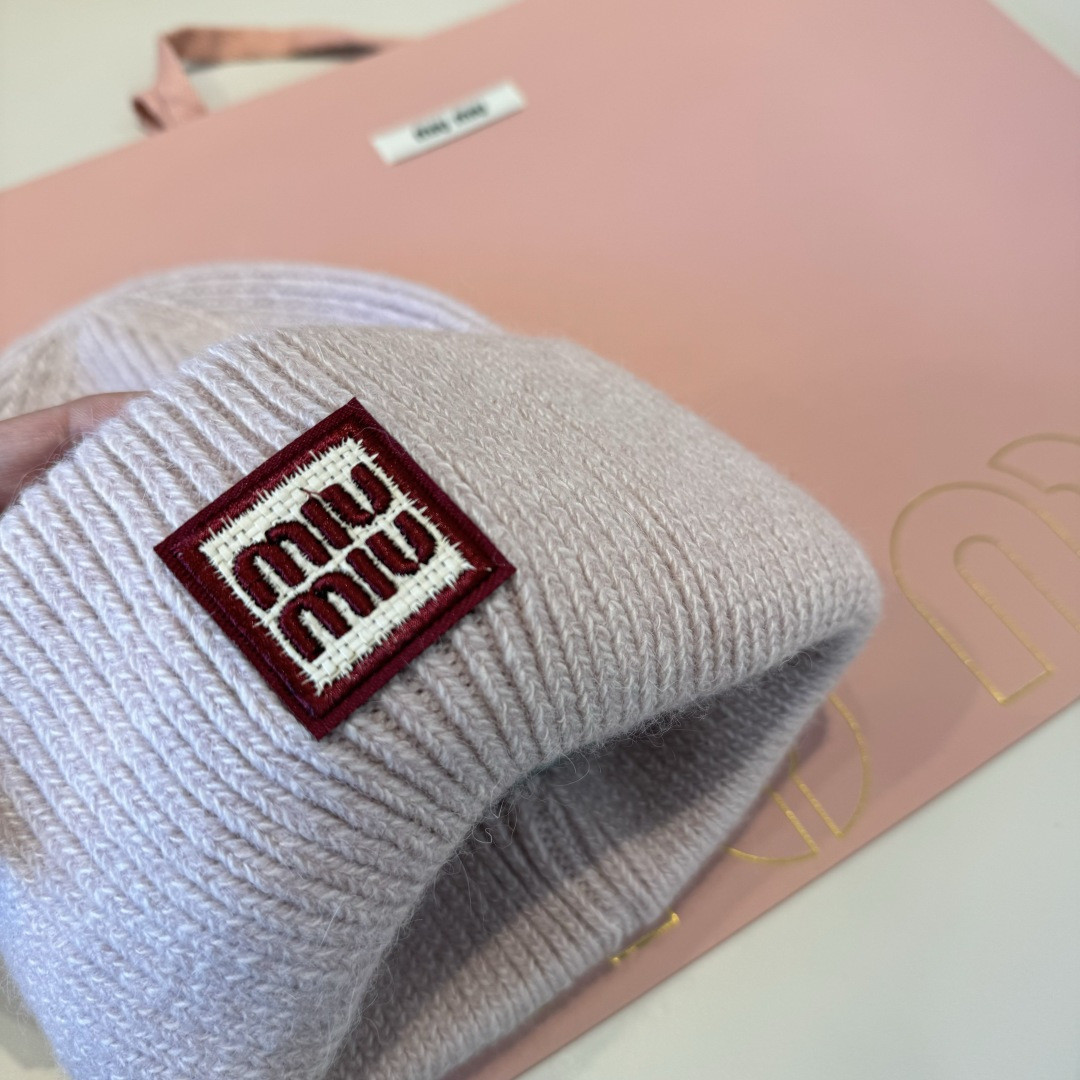 M1v M1v beanie