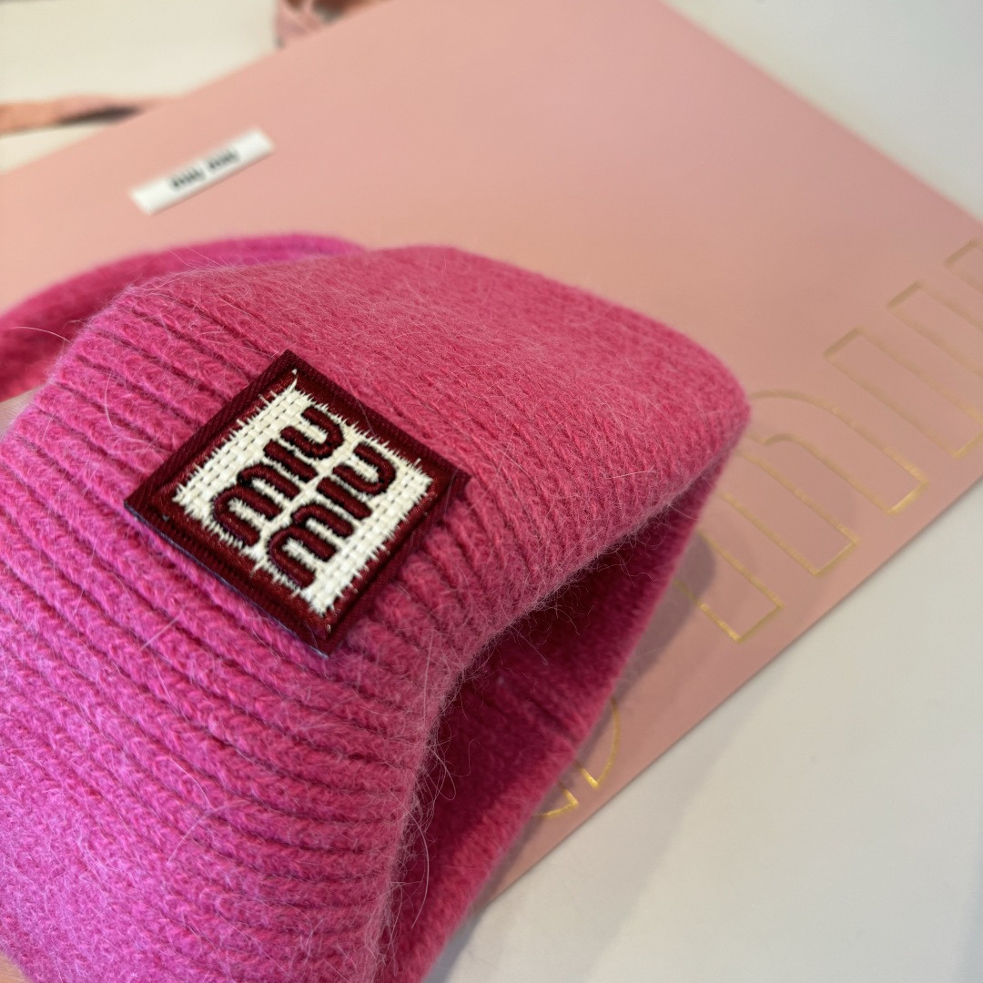 M1v M1v beanie