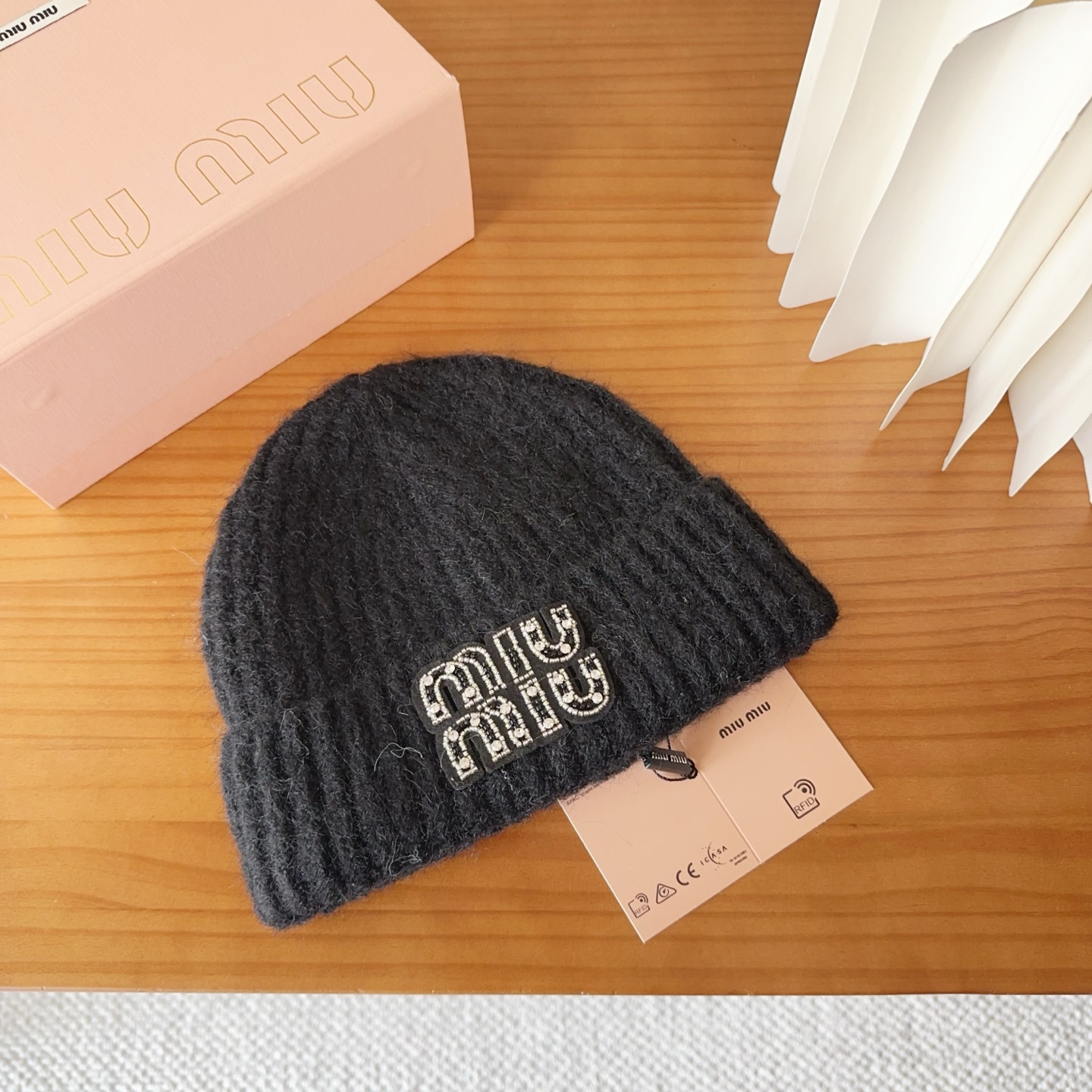 M1v M1v beanie