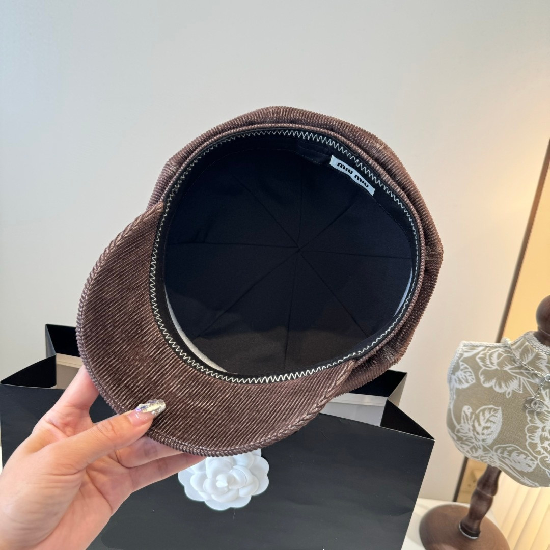 M1v M1v newsboy cap 57cm head circumference