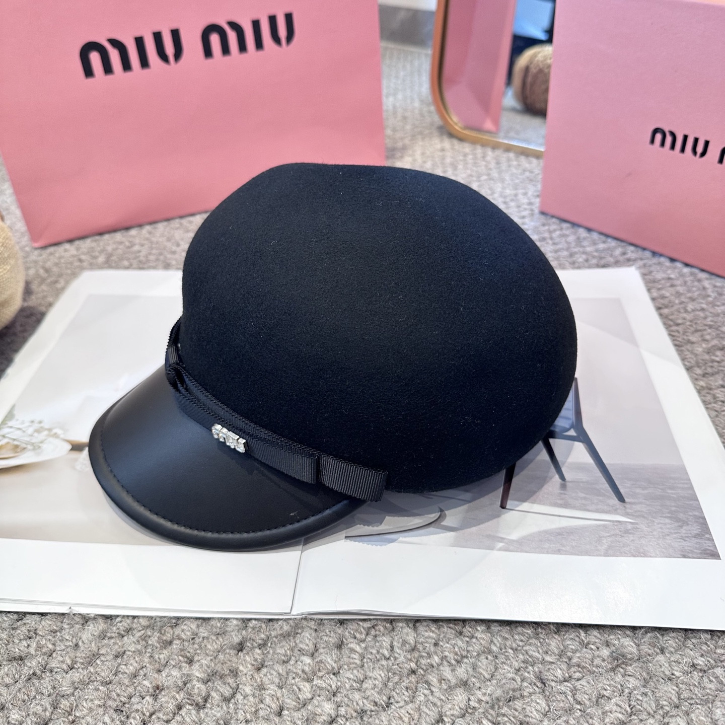 M1v M1v hat