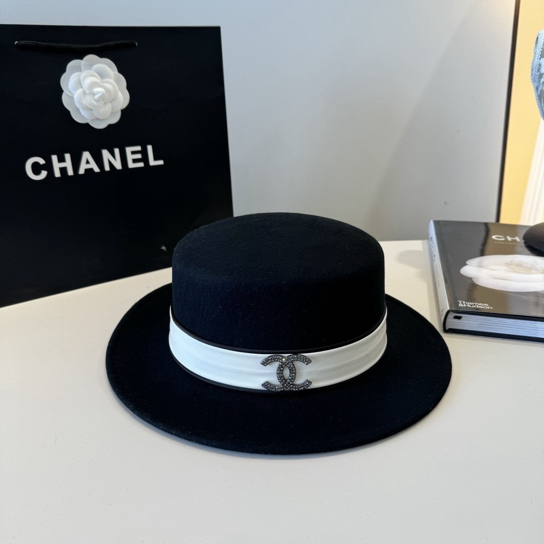 Ch**el wool felt hat 57cm head circumference