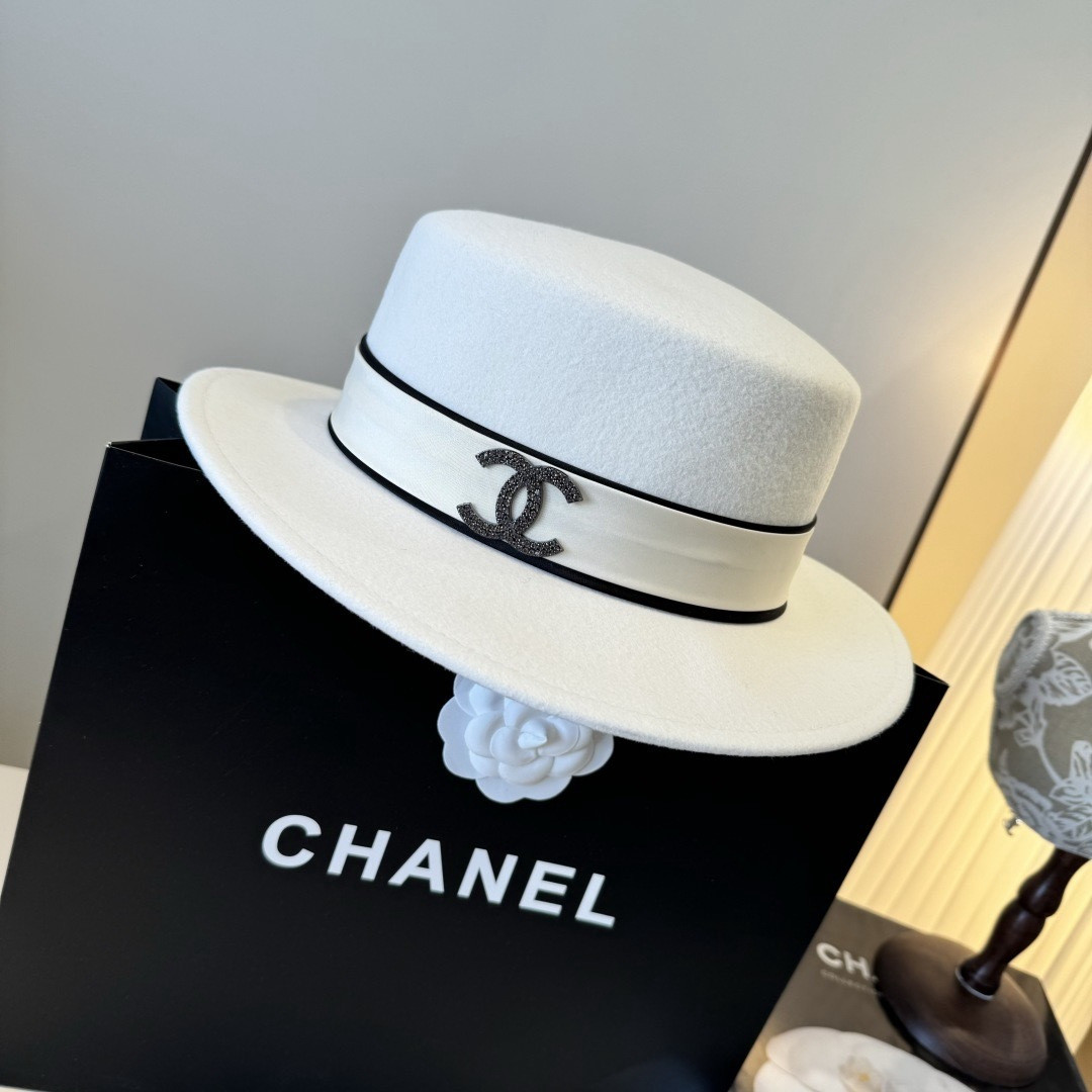 Ch**el wool felt hat 57cm head circumference