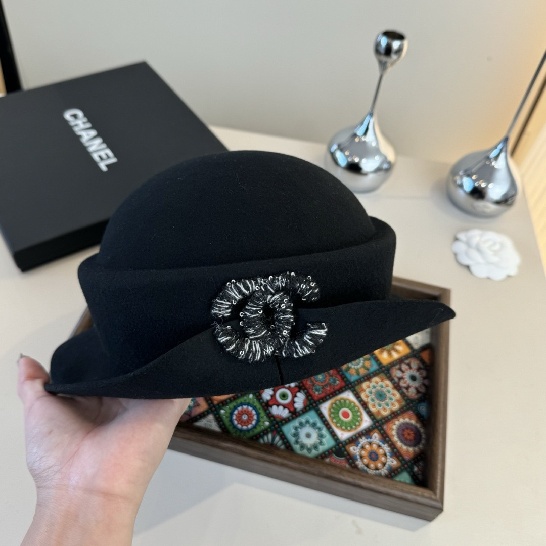 Ch**el hat 57cm head circumference