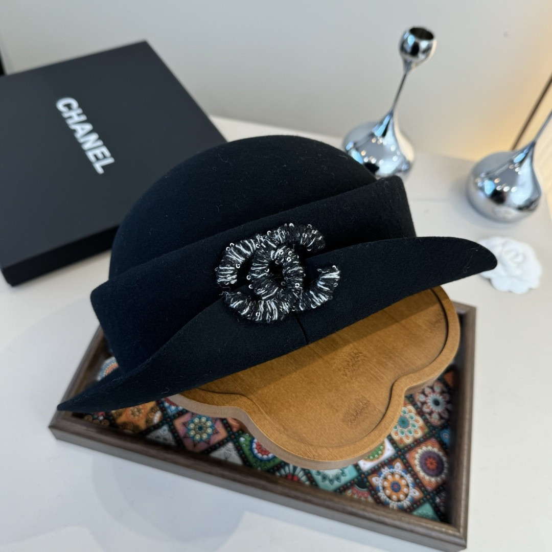 Ch**el hat 57cm head circumference