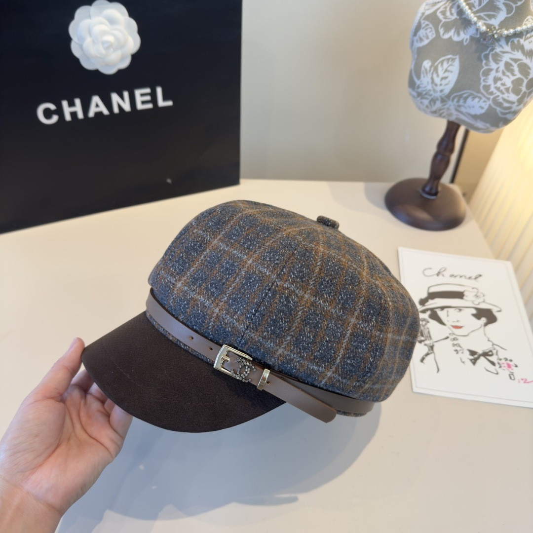Ch**el newsboy cap 57cm head circumference