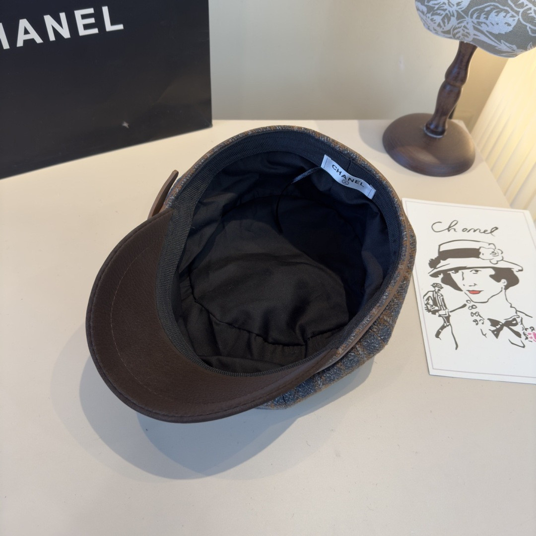 Ch**el newsboy cap 57cm head circumference