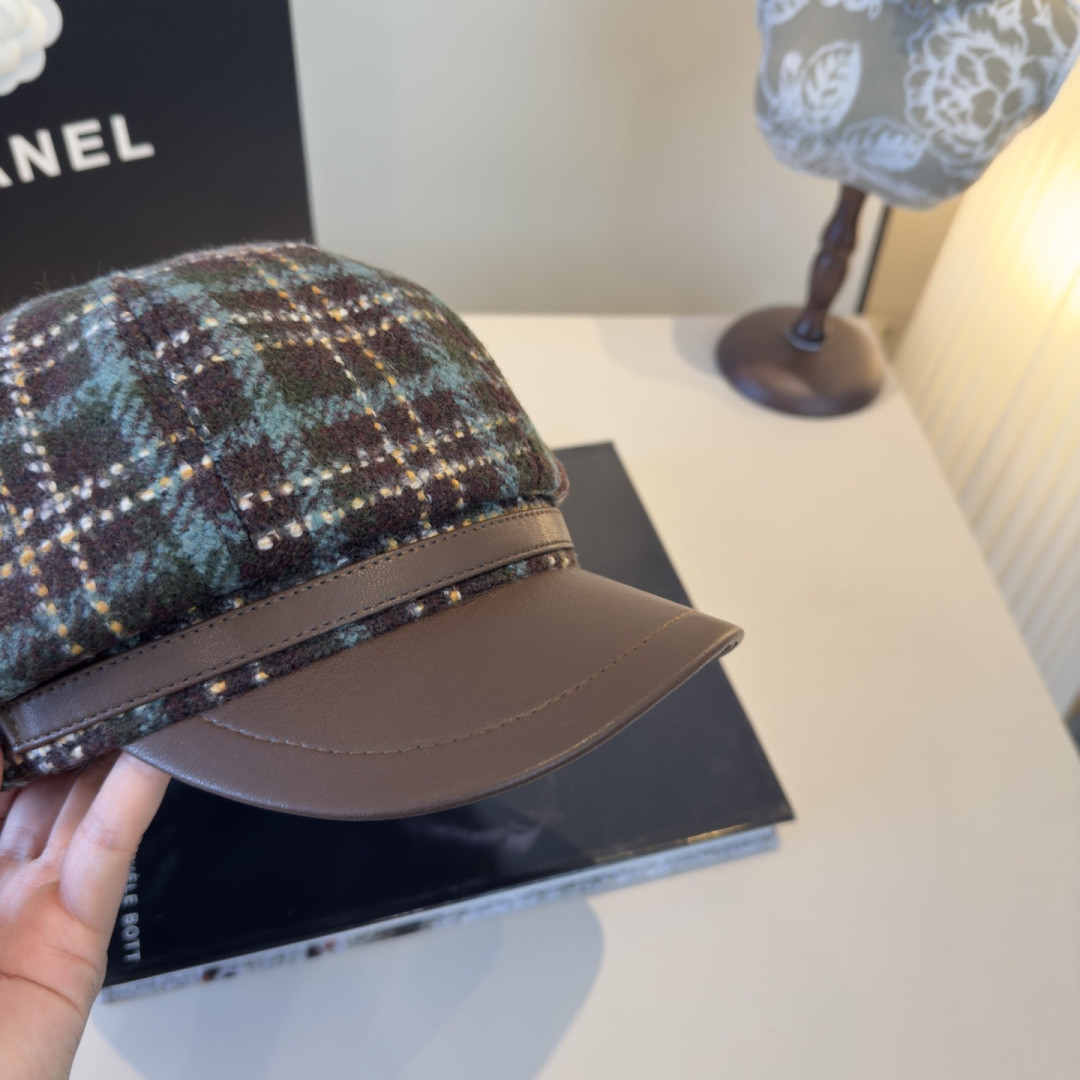 Ch**el newsboy cap 57cm head circumference