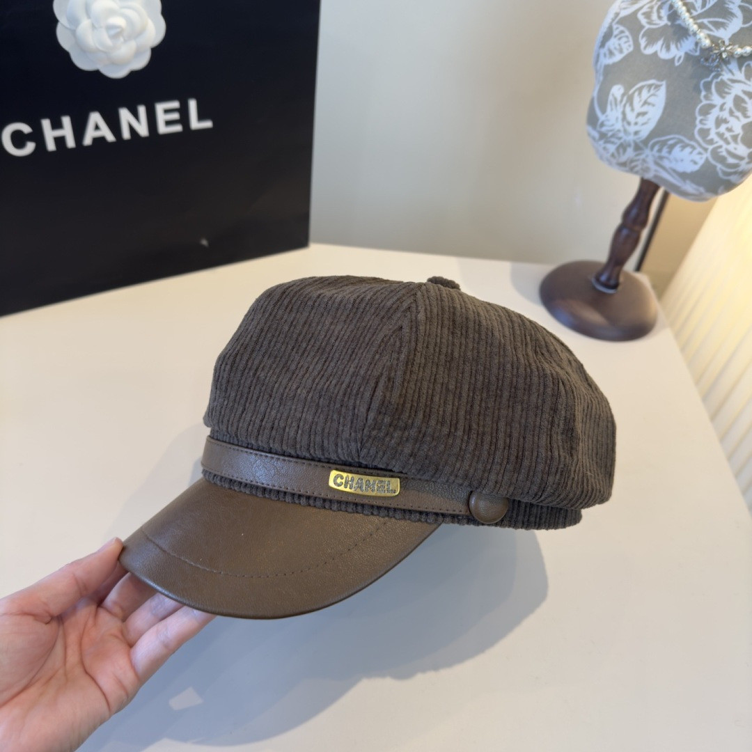 Ch**el newsboy cap 57cm head circumference