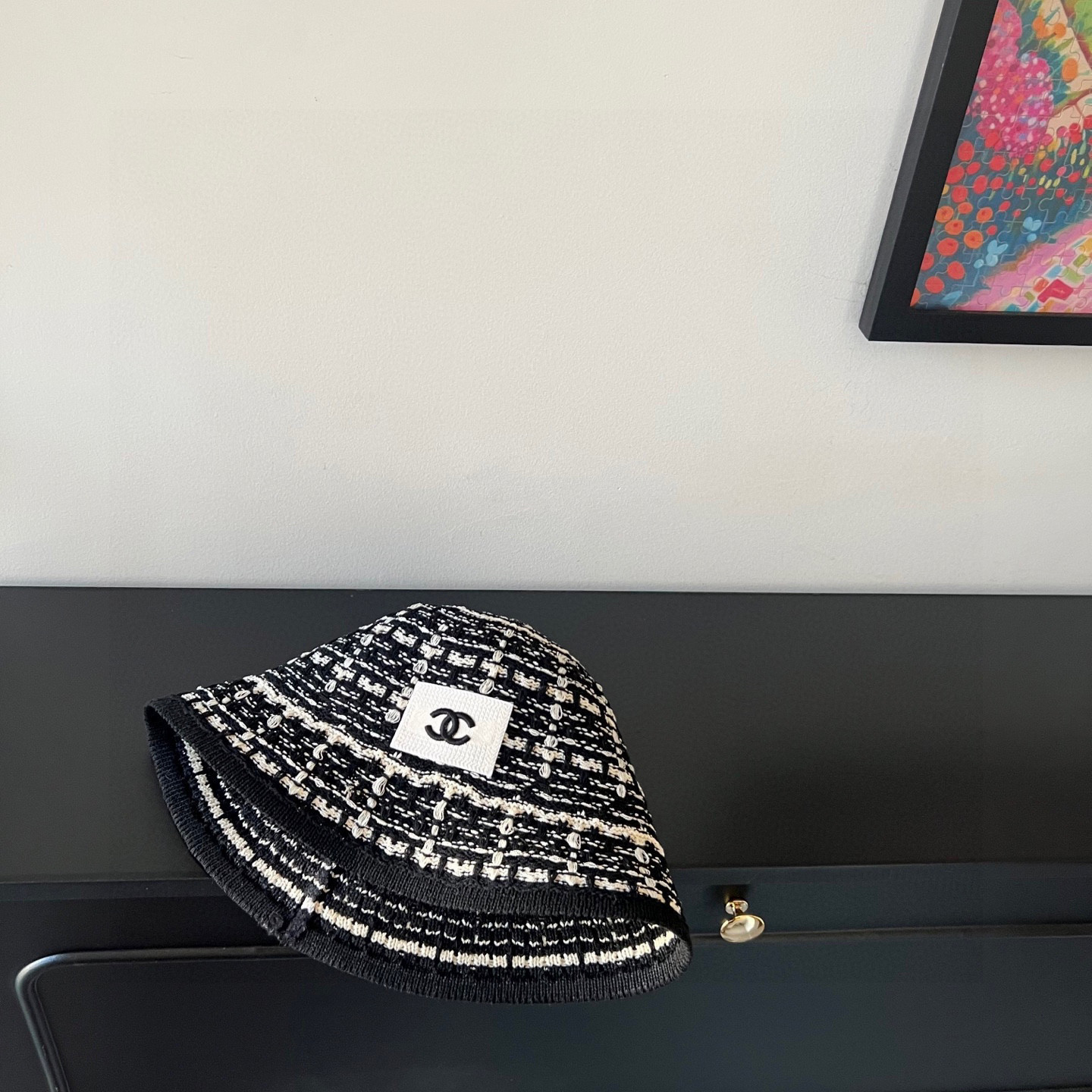 Ch**el bucket hat