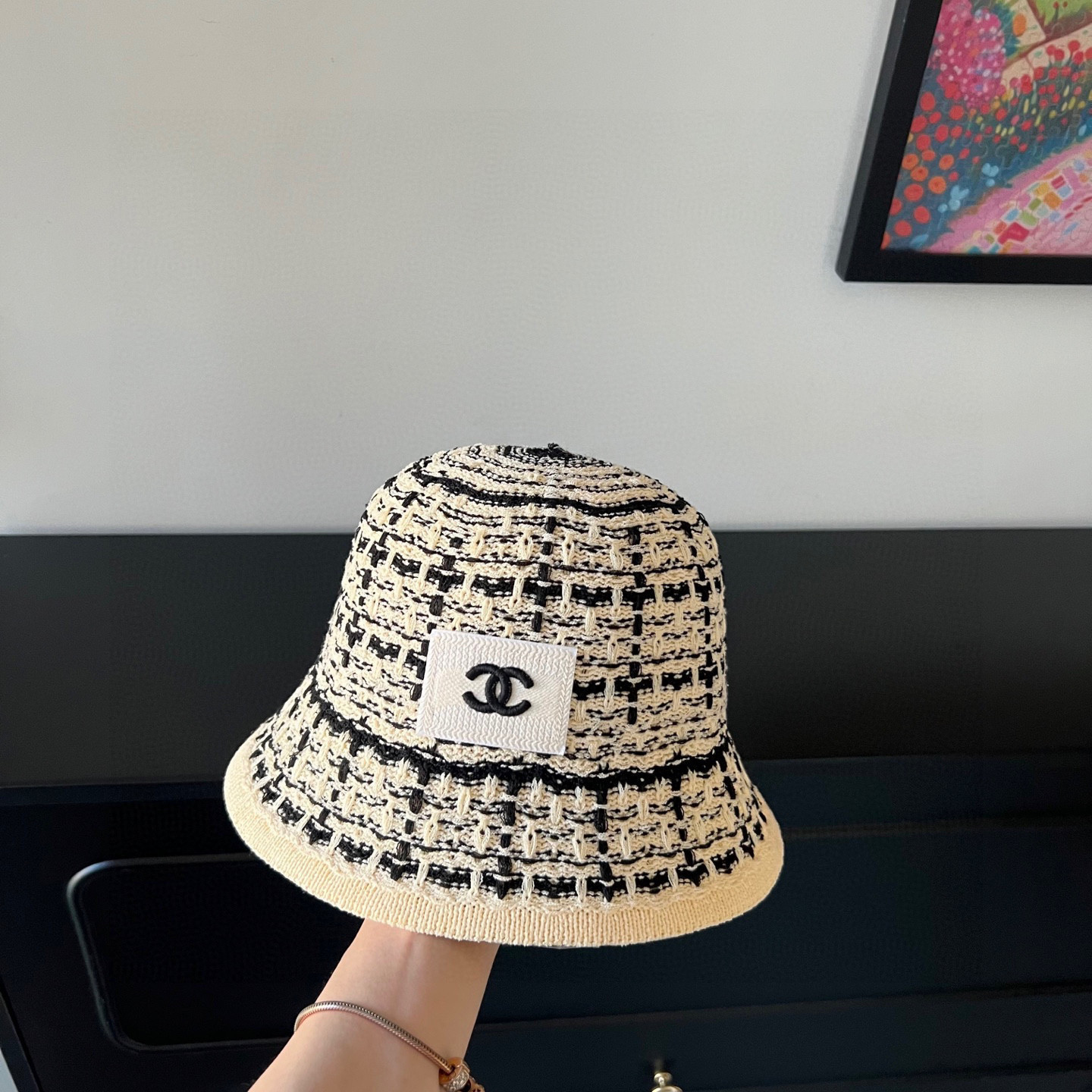 Ch**el bucket hat