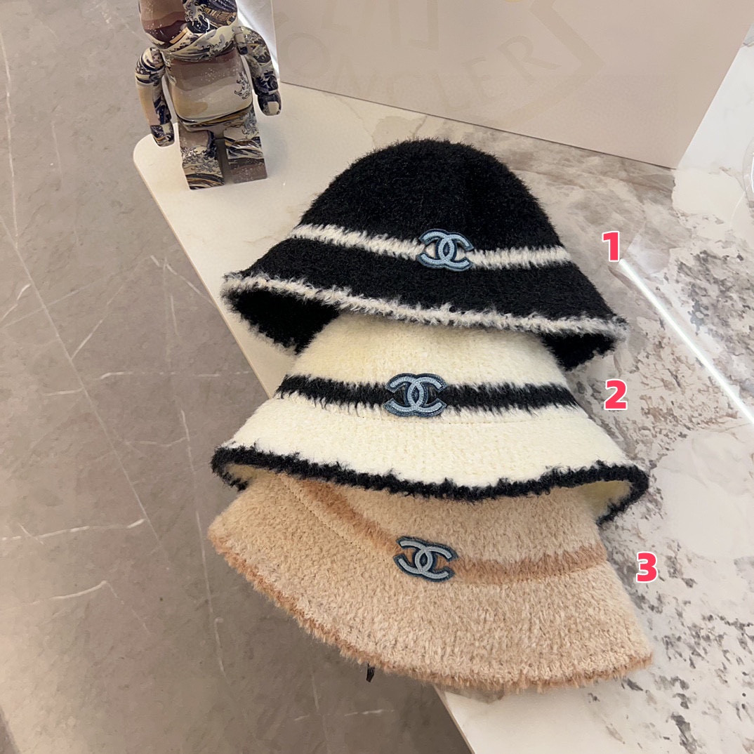 Ch**el knit bucket hat