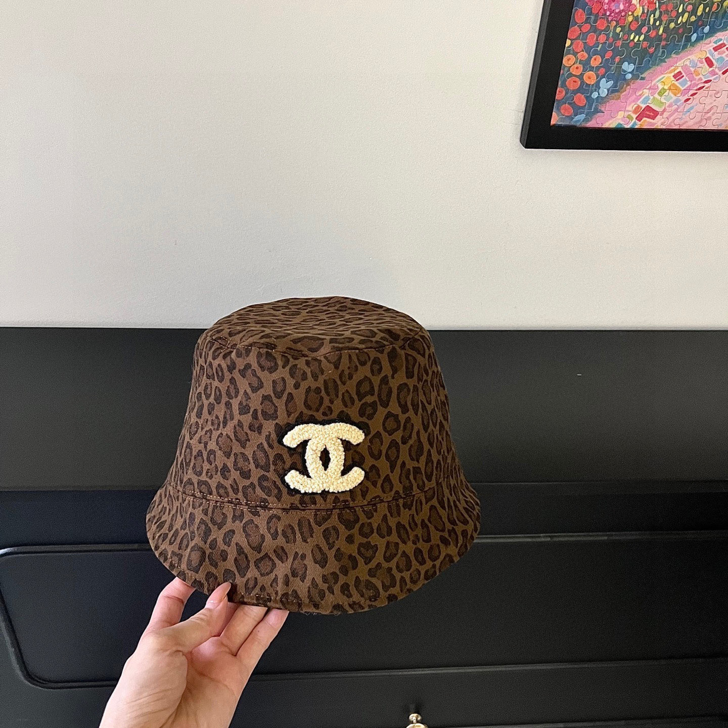 Ch**el bucket hat
