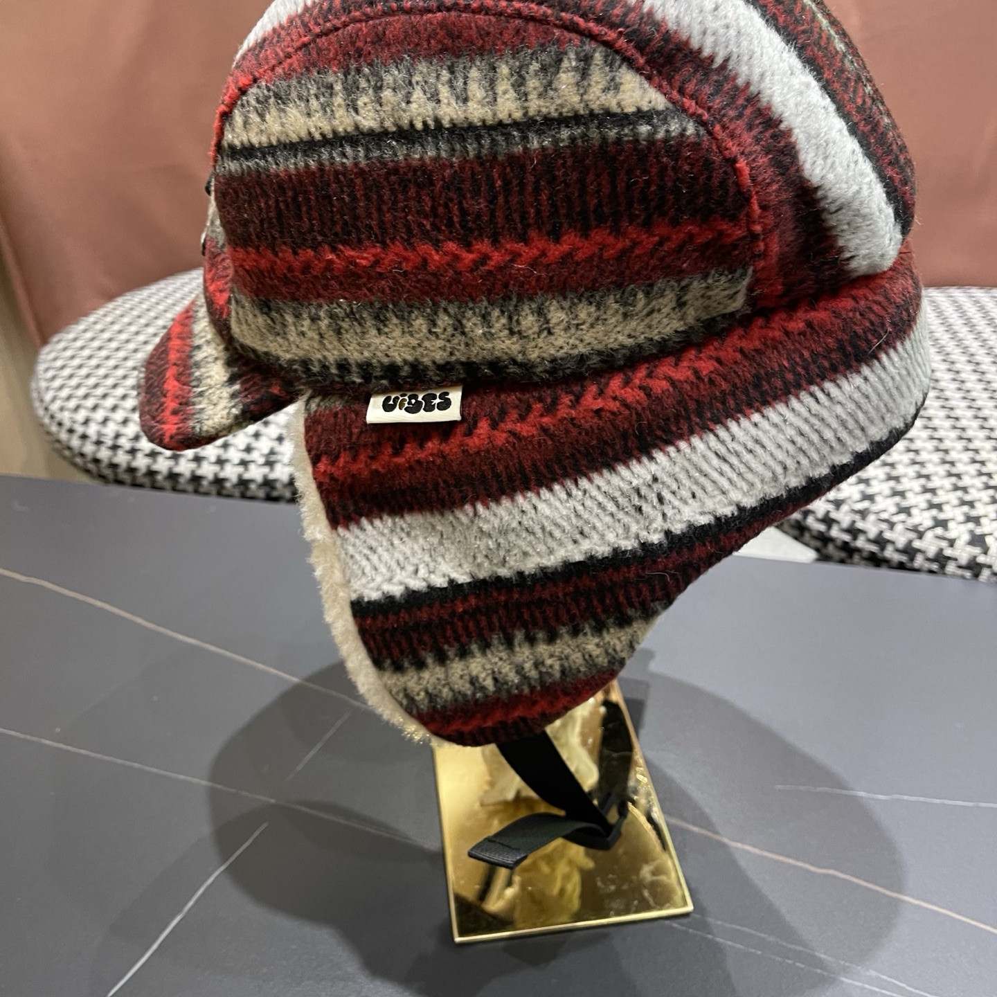 Ch**el trapper hat